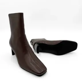 AMIE RAFA HARLOWE BOOTIE BROWN