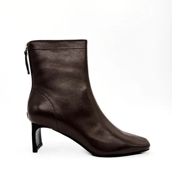 AMIE RAFA HARLOWE BOOTIE BROWN