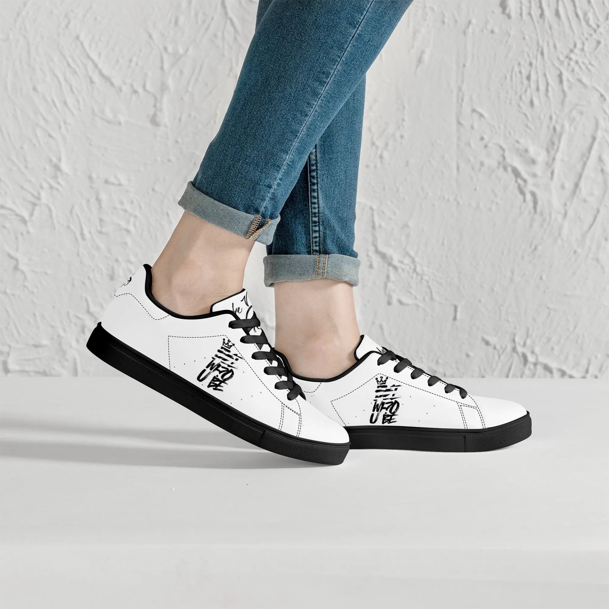 Bee Who U Be D27 Low-Top Sneakers - Black/White