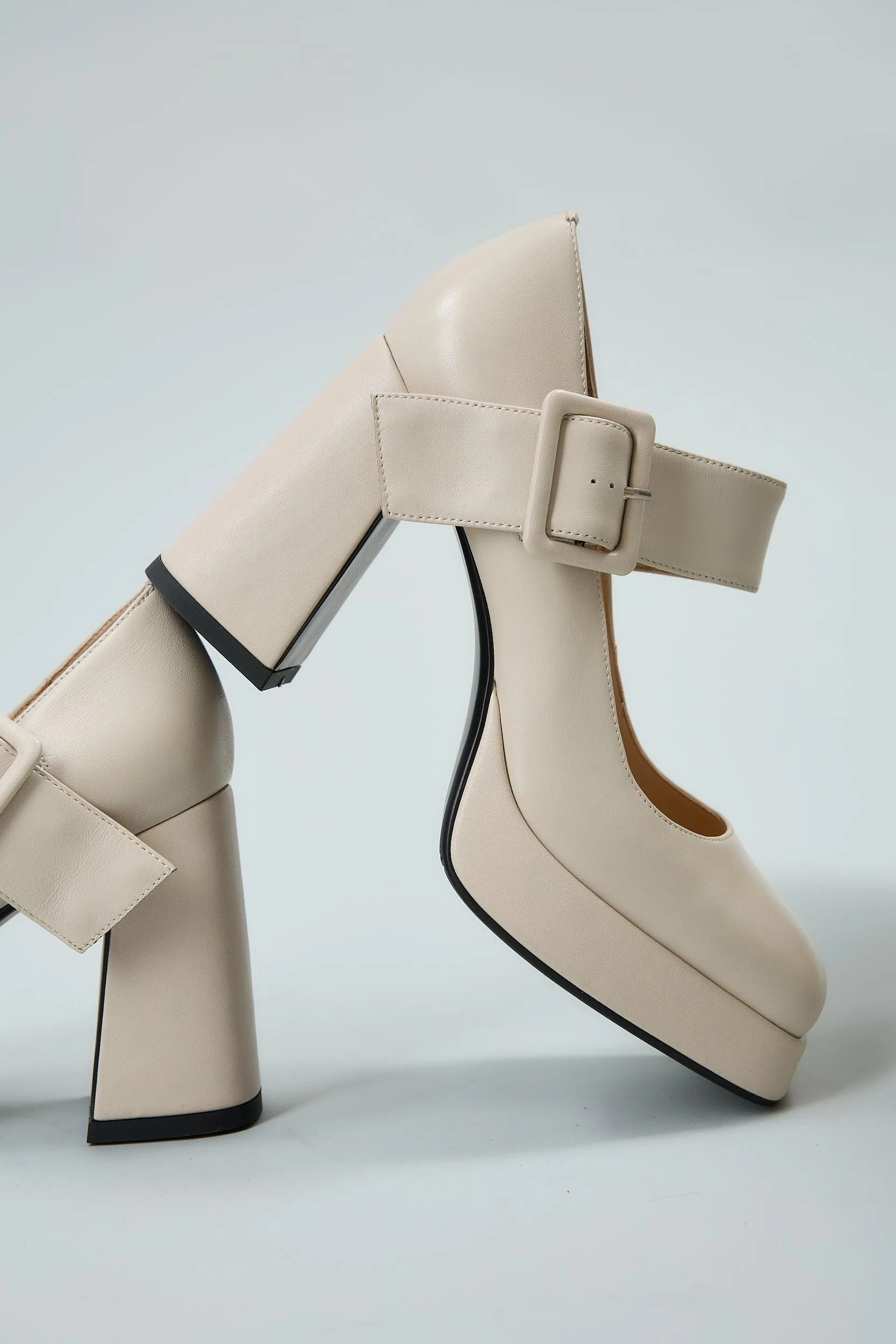 Claudia Beige