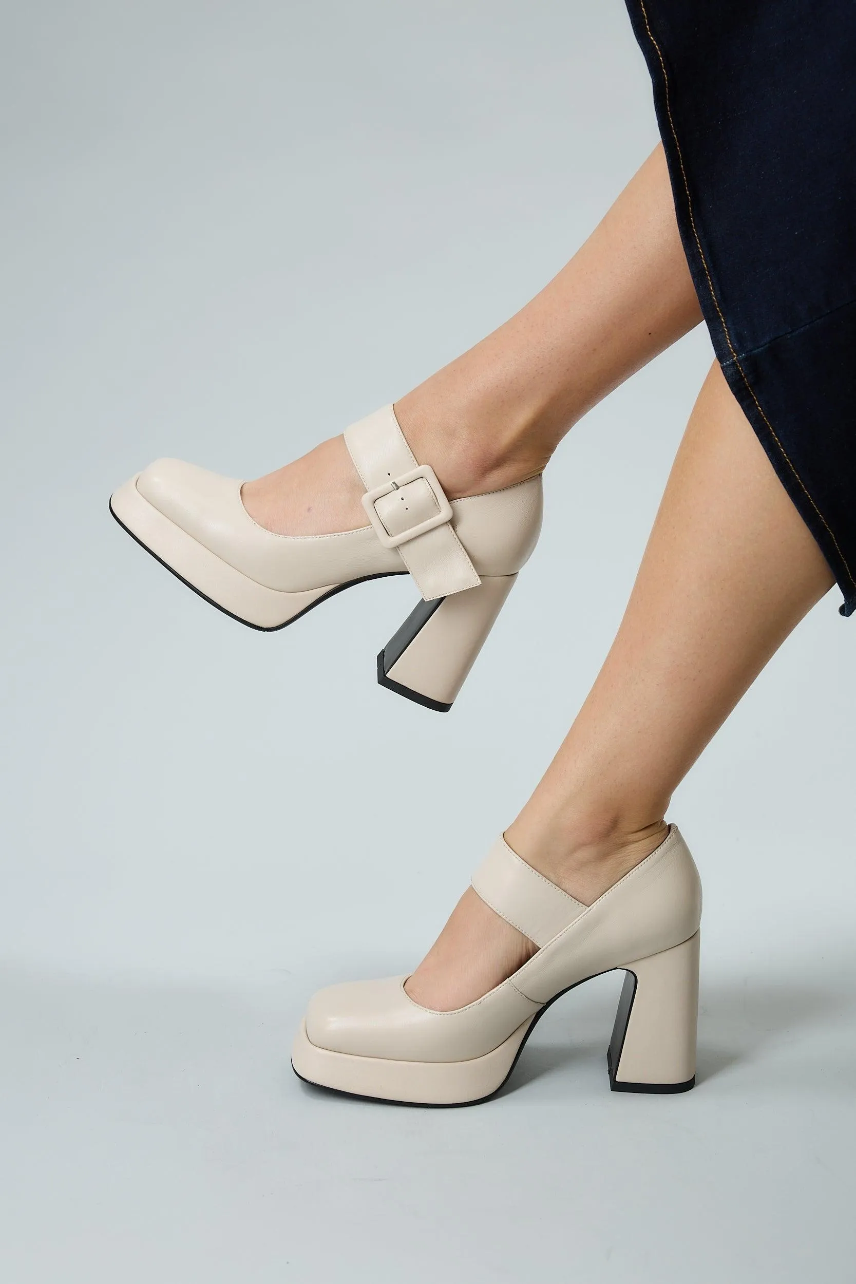 Claudia Beige