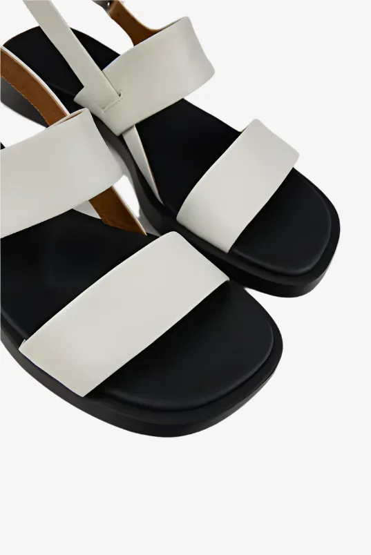 Nami Buckle Sandal